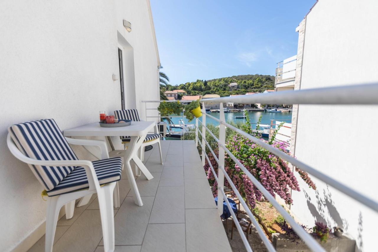 Apartment Prospe Vela Luka Bagian luar foto