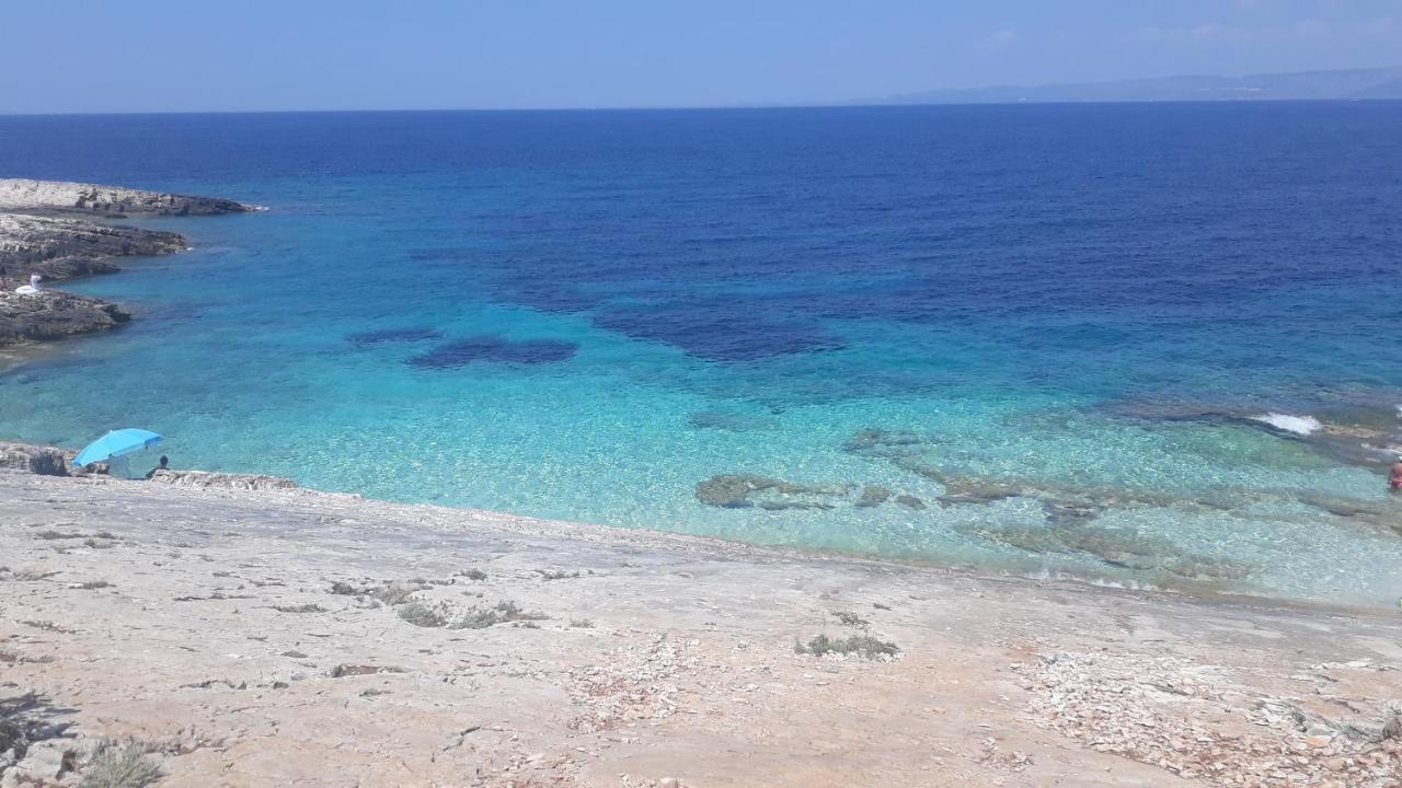 Apartment Prospe Vela Luka Bagian luar foto